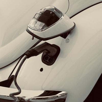 retrofuture, retrofit, voiture électrique vintage